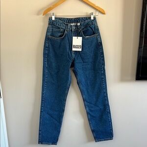 Relaxed Blue Jeans with High-Rise Waist